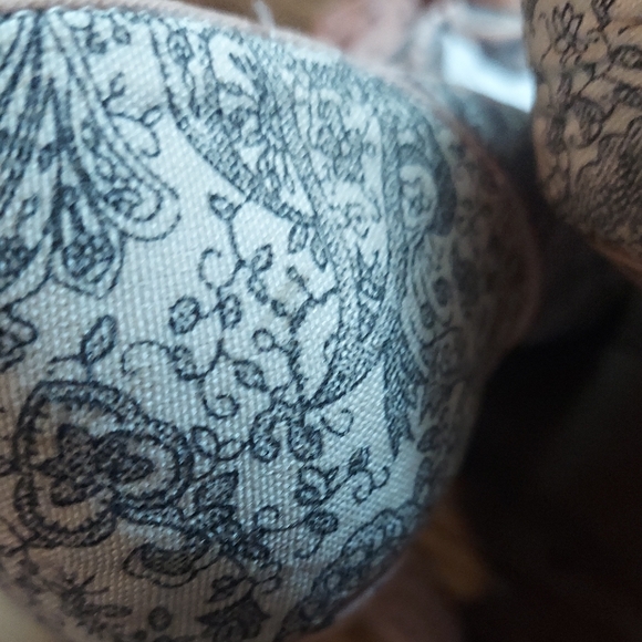 Mojo Moxy Gray and Pink Elegant Heels 7.5M - Picture 14 of 14